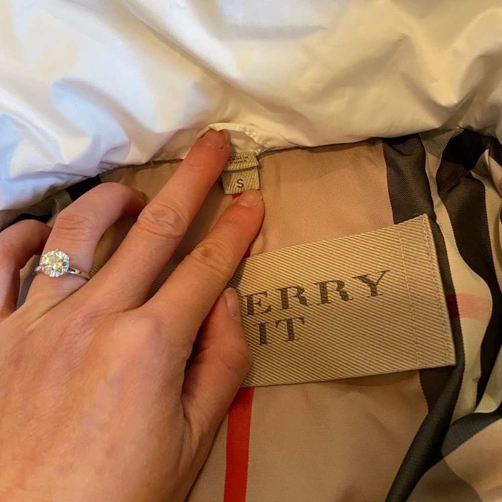 White Burberry down jacket - Picture 6 of 11